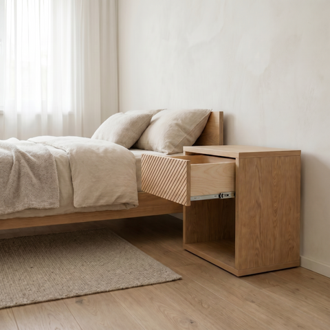 Nightstand Saitama